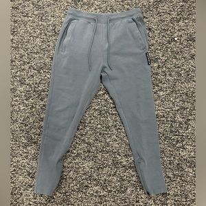 YoungLA “The perfect jogger”